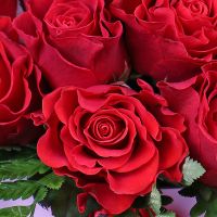 Червоні троянди у коробці Любар