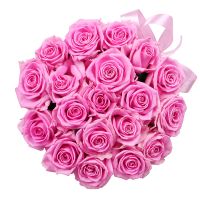 Рожеві троянди в коробці 23 шт Салчія