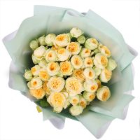 Букет жовтих півоноподібних троянд Коппаро