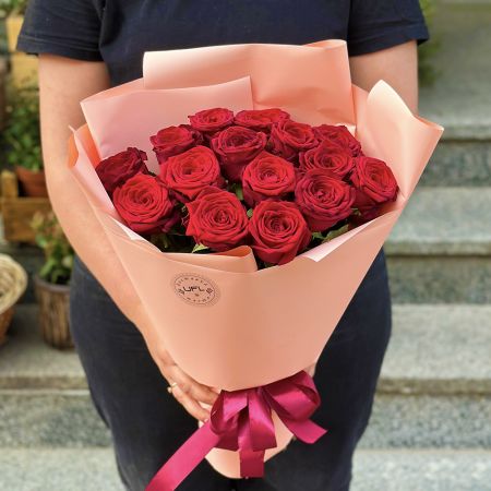 Букет цветов 15 роз Таоюань
