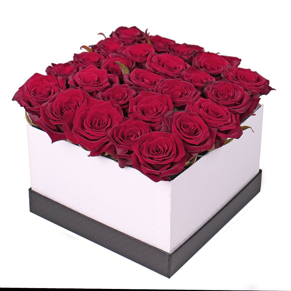 25 роз в коробке Харьков