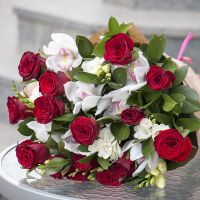 Bouquet of flowers Romance Novye Mereni
														