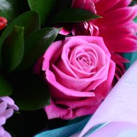 Букет квітів Різнокольоровий Амадора