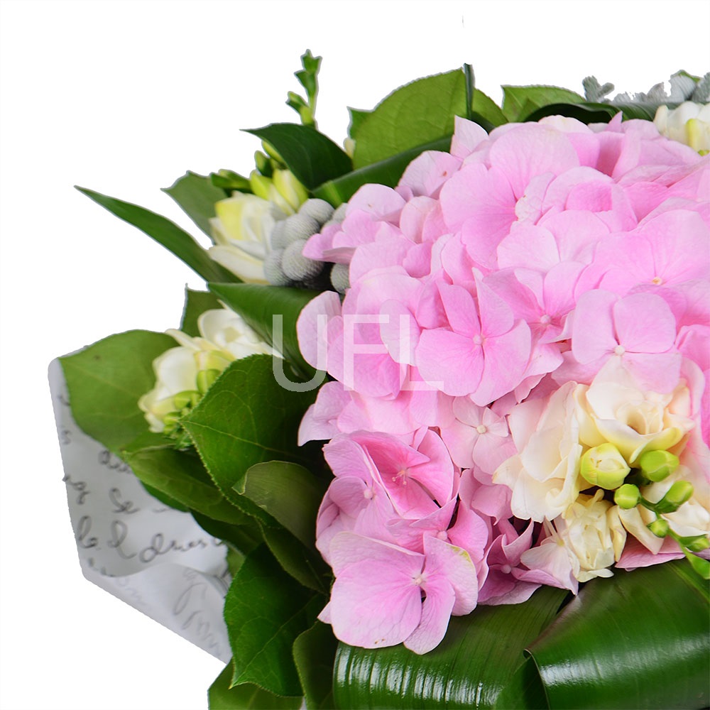 Bouquet of flowers Elegant
													