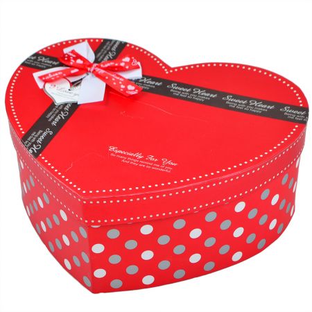 Коробка цукерок «Серце» Коробка цукерок «Серце»