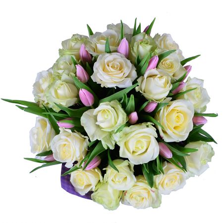 Белые розы и тюльпаны Белые розы и тюльпаны