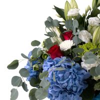 Bouquet of flowers Welkin Buharest
														