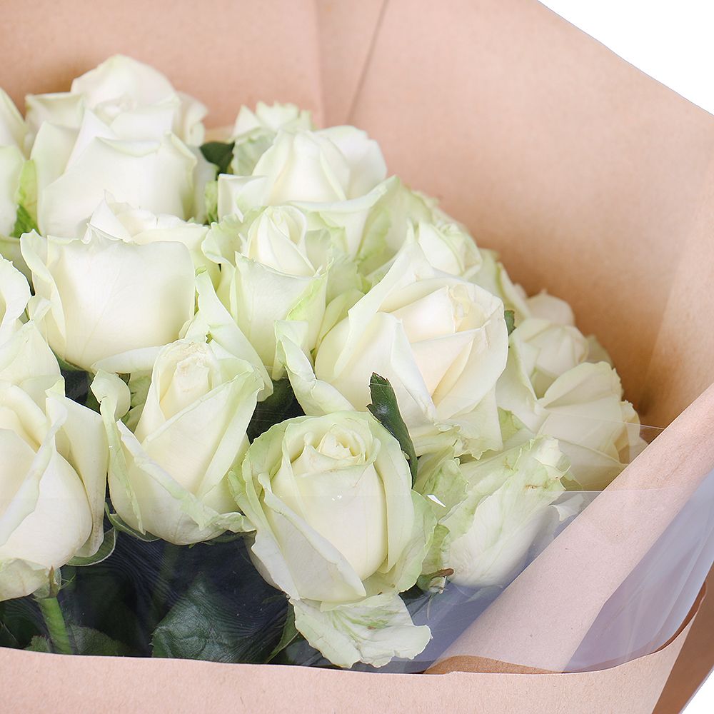 25 білих троянд крафт