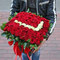 Розы 51 шт в коробке 'С любовью' Новая Одесса