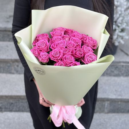Букет 25 розовых роз Абай