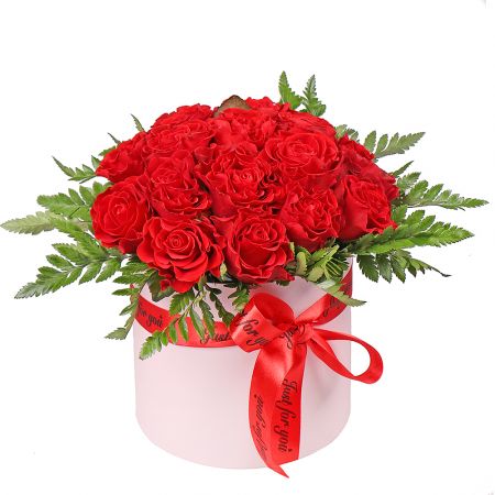 Красные розы в коробке Елькхарт
