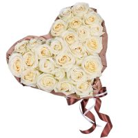 Серце з білих троянд Порт-Грімауд