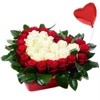 Серце з трояндами + кулька у подарунок Нові-Сад