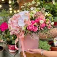 Flower arrangement With Love Ver-sur-Mer