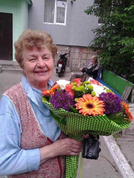 Доставка квітів Фастів