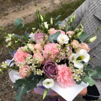 Квіти в коробці для коханої - Київ - Печерський район