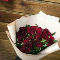Promo! 25 red roses - Nizhnie Holohory