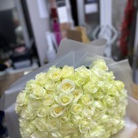 Квіти поштучно білі троянди - Оржев