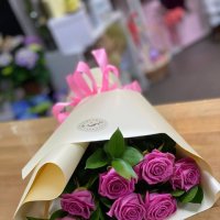 Букет 7 розовых роз - Монтрё