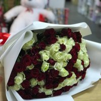 101 червоно-біла троянда - Кор Далене