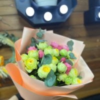 Bright mix of roses - Pingdong