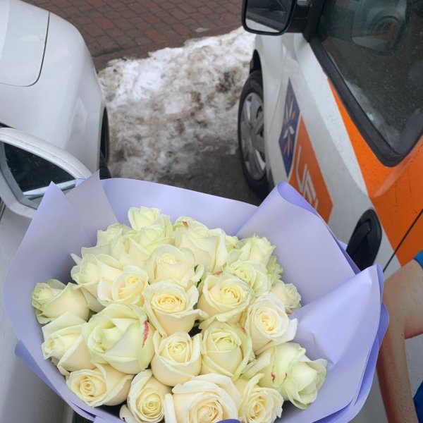 Bouquet 25 white roses - Pontyclun (Great Britain)