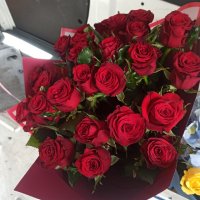 Букет цветов 25 красных роз - Бад Бучау