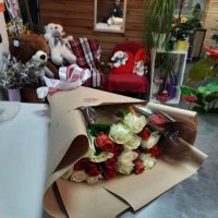 25 red and white roses - Tameside