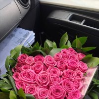 Серце рожевих троянд - Лондон (Канада)