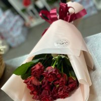 11 red roses - Sainte Anne