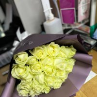 Букет 25 білих троянд - Ведемарк
