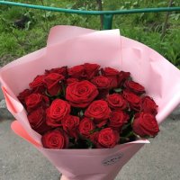 Букет из 25 красных роз - Требисоуцы