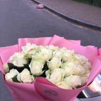 51 white roses - Sjalevad