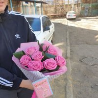 Of 9 pink roses - Hrustalniy (former Krasnyi Luch)