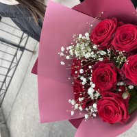 Букет 7 красных роз - Нир-галим