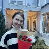 9 червоних троянд - Київ - Печерський район